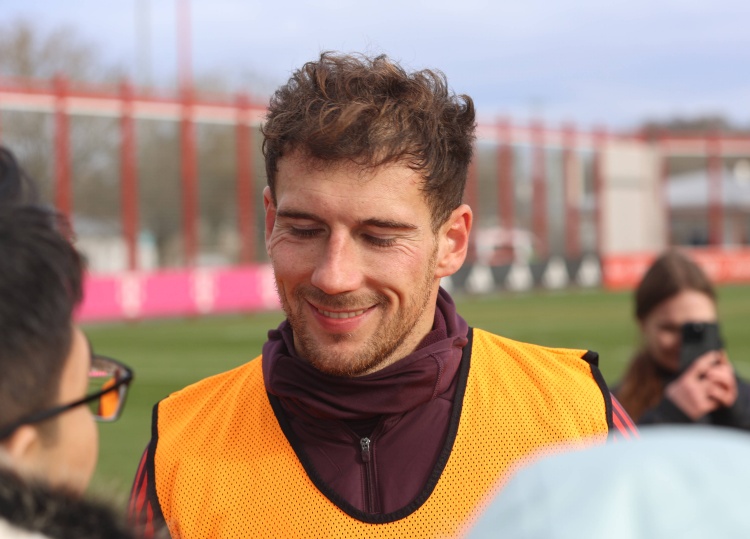 球王会app官网-图片报：拜仁对冬窗出售格雷茨卡持开放态度，马竞很感兴趣