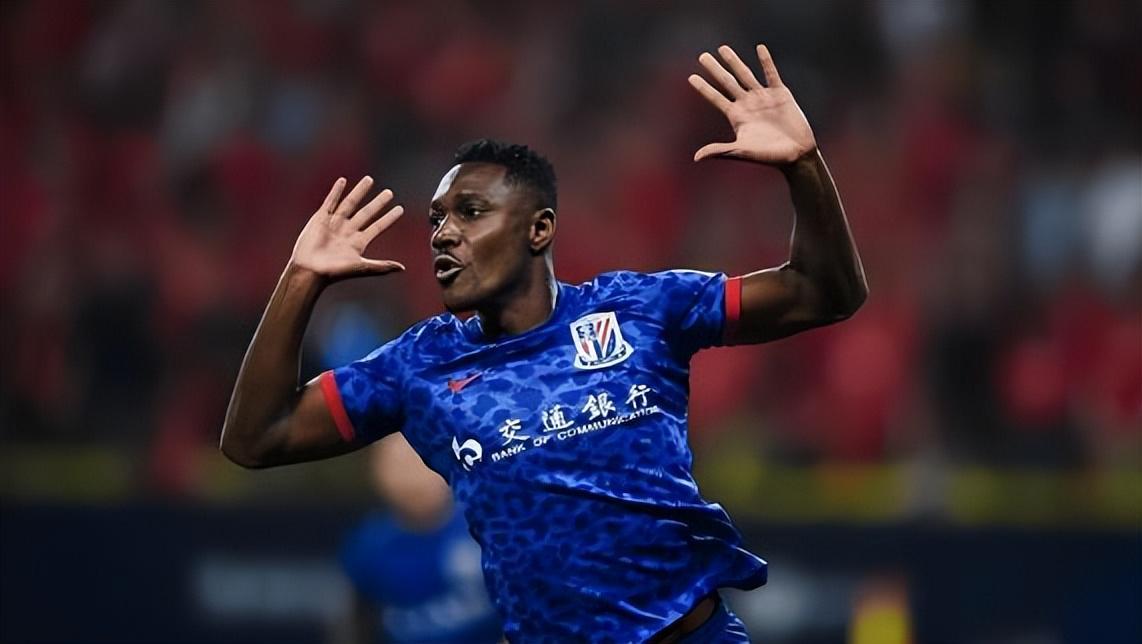 球王会app-意外！大连英博本赛季引进阿奇姆彭，还不如留下佩尼亚效果好？